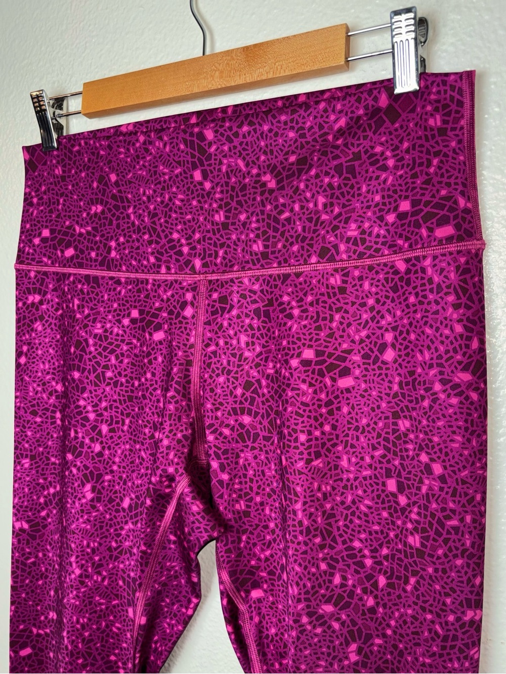 Lululemon High Times Pant(Full-On Luxtreme)Paradise Geo Regal Plum Multi size 12 - Picture 8 of 16